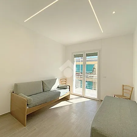 Aparthotel Cristallo 3*