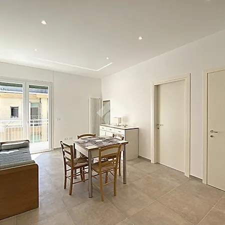 Cristallo Hotel apartamentowy 3*