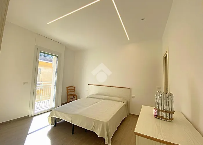 Cristallo 3* Алассио