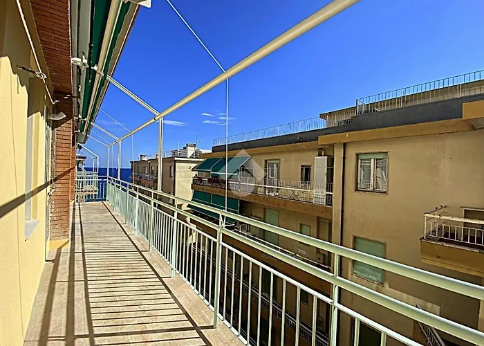 Cristallo Aparthotel Alassio